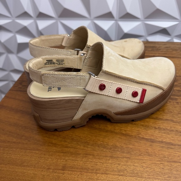Sorel Shoes - Sorel Roam'N Clog RBR Beige Suede Slingback Size 8.5